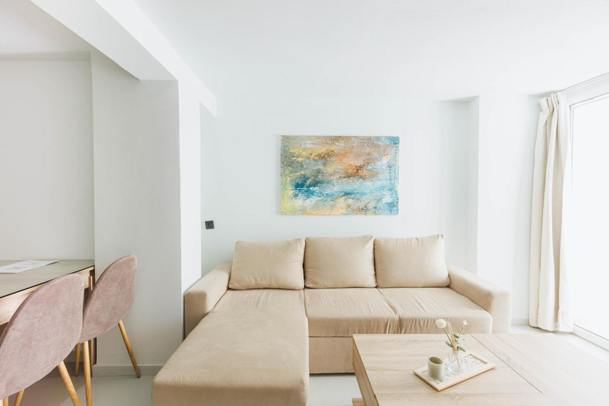 Beautiful Underground Nest With Prv Terrace